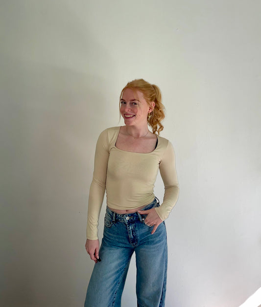 Mila top beige